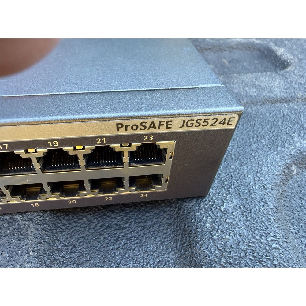 Netgear ProSAFE JGS524E 24 Port Gigabit Switch TESTED WORKING Rack - Picture 4 of 7